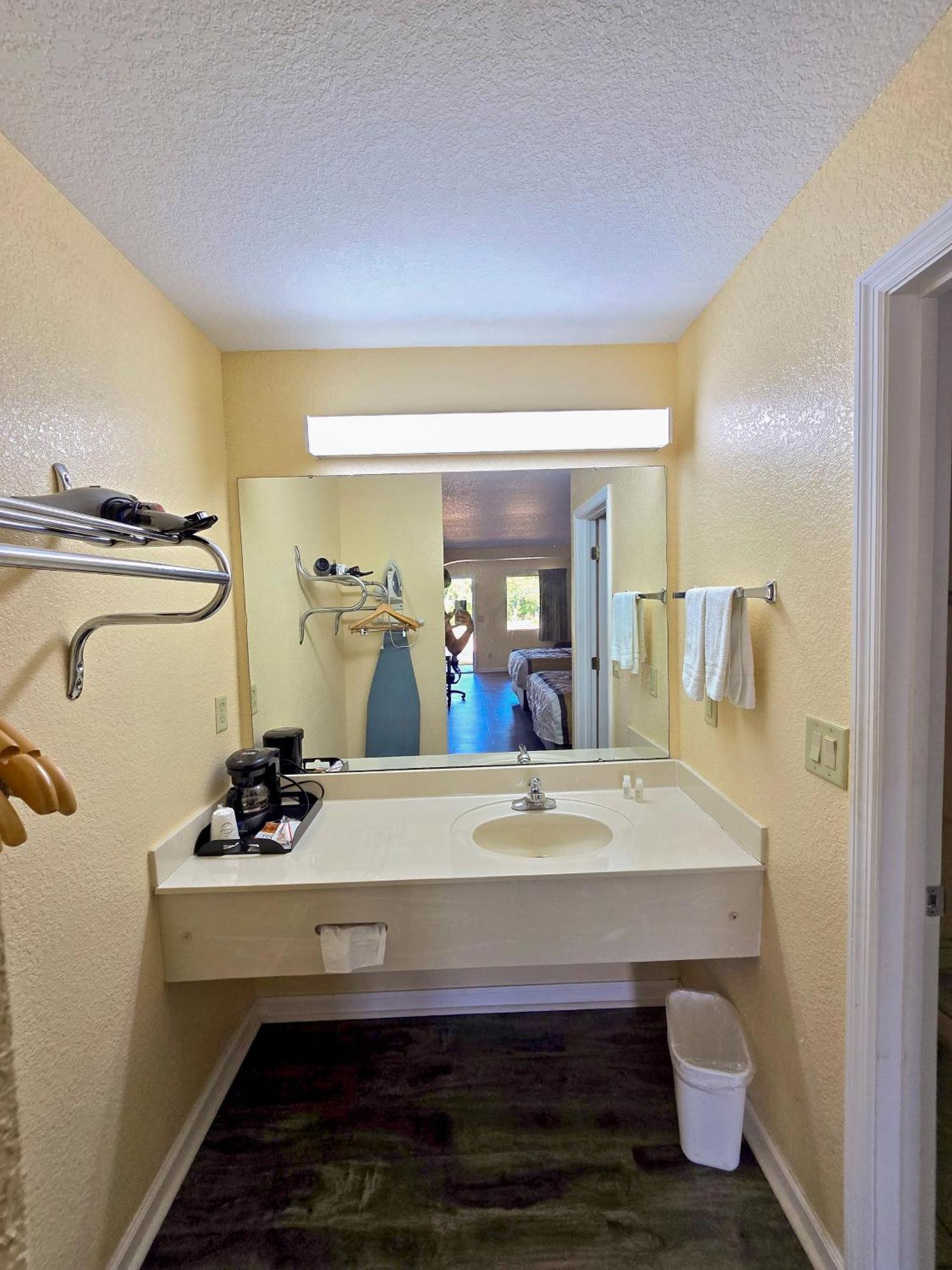 Garden Inn And Suites Near Callaway Gardens Pine Mountain Exteriér fotografie