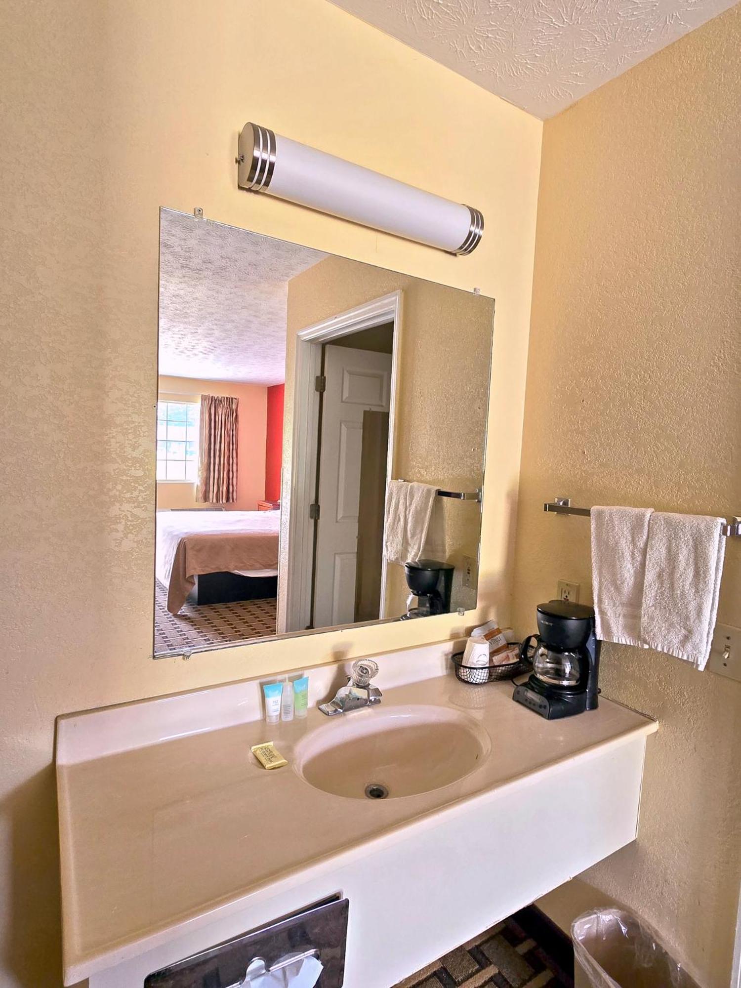 Garden Inn And Suites Near Callaway Gardens Pine Mountain Exteriér fotografie