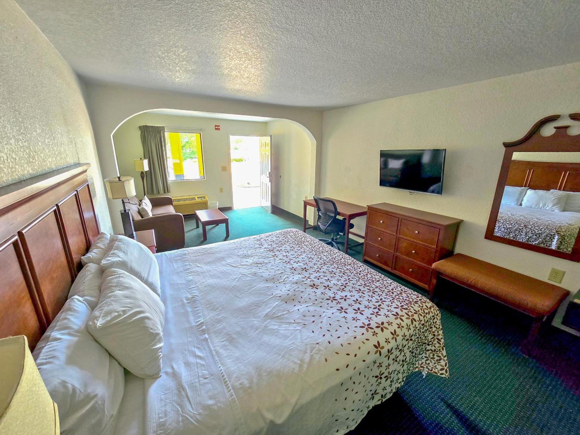 Garden Inn And Suites Near Callaway Gardens Pine Mountain Exteriér fotografie