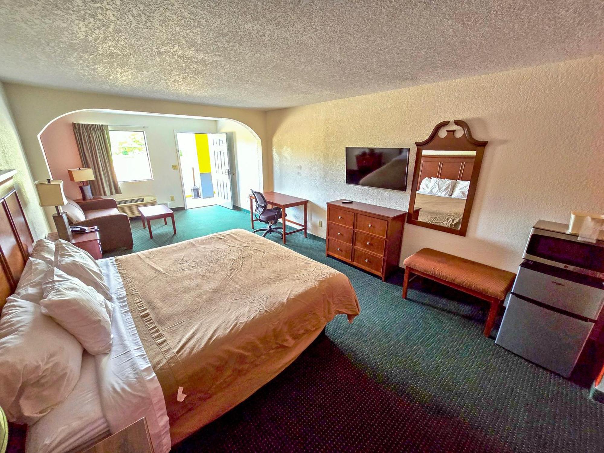 Garden Inn And Suites Near Callaway Gardens Pine Mountain Exteriér fotografie